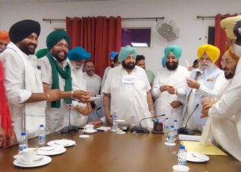पंजाब कांग्रेस में टूट के आसार
