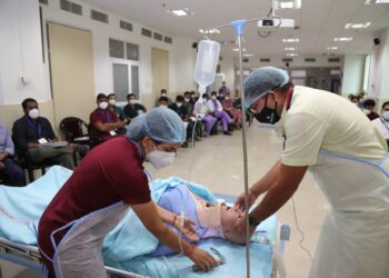 एम्स ऋषिकेश में 13वां विश्वस्तरीय एटीएलएस एवं 11वां एटीसीएन प्रशिक्षण कार्यक्रम विधिवत शुरू किया