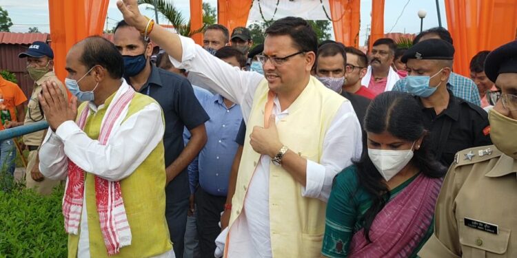 मुख्यमंत्री श्री पुष्कर सिंह धामी ने  पिथौरागढ़ जनपद के सीमांत तहसील धारचूला के आपदा प्रभावित क्षेत्र का जायजा लिया