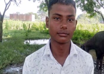 आगरा में करोड़पति बन गया बाइक मैकेनिक