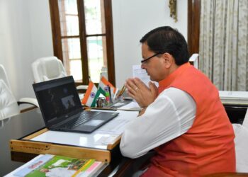 मुख्यमंत्री श्री पुष्कर सिंह धामी ने शुक्रवार को प्रधानमंत्री श्री नरेंद्र मोदी के जन्म दिवस के अवसर श्री केदारनाथ एवं गंगोत्री में आयोजित पूजा-अर्चना में वर्चुअल माध्यम से प्रतिभाग किया