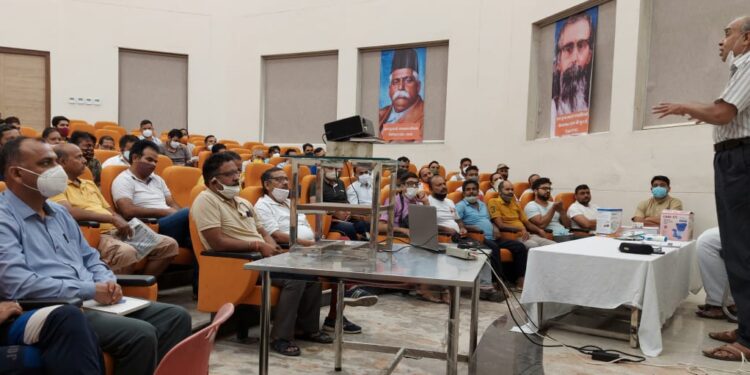 कोरोना के संभावित तीसरी लहर से निबटने के लिए आरोग्य मित्र प्रशिक्षण कार्यशाला का आयोजन