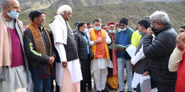 श्री केदारनाथ धाम  पहुंचे मुख्यमंत्री श्री पुष्कर सिंह धामी