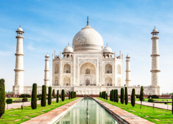 आगरा में ताजमहल के ताजखेमा में हुआ ऊं अर्हं नम: का नाद