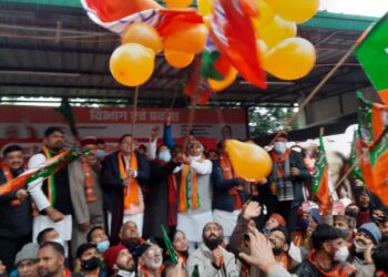 “एलईडी प्रचार रथ” को हरी झंडी दिखाकर रवाना किया