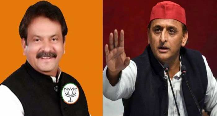 बीजेपी प्रत्याशी केंद्रीय मंत्री एस पी सिंह बघेल के काफिले पर हमला