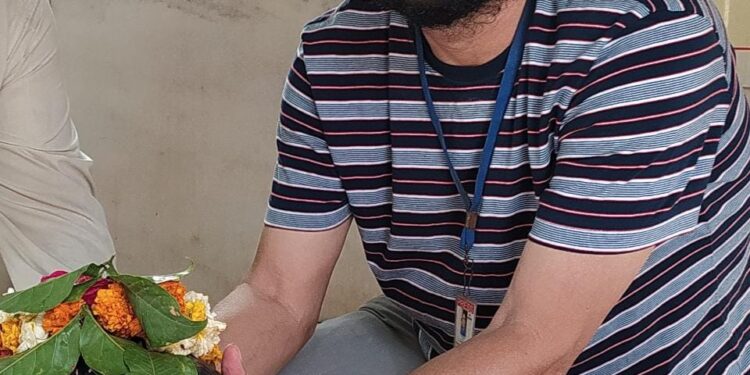 ज्ञान वो है जब अद्वैत ब्रह्म का साक्षात ‘अनुभव’ हो जाये। उसके बाद फिर कुछ भी पाना शेष नहीं रह जाता, फिर मन रूपी सागर में इच्छाओं की तरंगें नहीं उठती, सब कुछ तो पा लिया अब कैसी इच्छा- पं प्रमोद गौतम