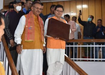 सीएम धामी देंगे 3 मुफ्त सिलेंडर