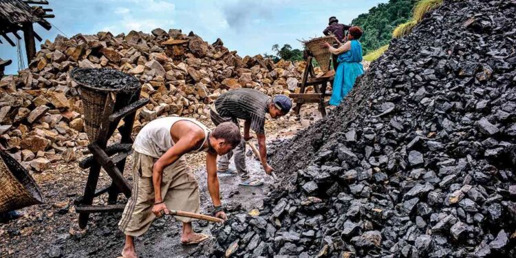 महाराष्ट्र को कोयला आपूर्ति अप्रैल, 2022 में उल्लेखनीय रूप से बढ़ी