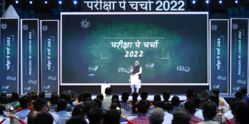 प्रधानमंत्री श्री नरेन्द्र मोदी ने परीक्षा पे चर्चा 2022 के दौरान छात्रों, शिक्षकों और अभिभावकों के साथ बातचीत की