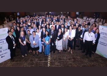 कार्बन उत्सर्जन में कमी लाये स्टील उद्योग