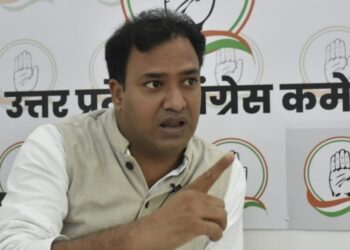 महागठबंधन के सहयोगियों का भाजपा नेताओं से मिलना, अखिलेश की नेतृत्व क्षमता पर सवाल उठाता है- शाहनवाज़ आलम