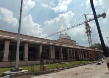 वर्ल्ड क्लास सुविधाओं के साथ बन रहा अयोध्या रेलवे स्टेशन