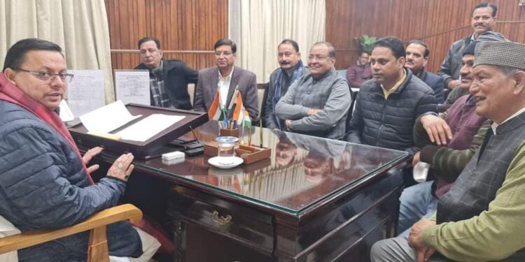 सीएम धामी के कायल हुए हरदा, बोले, “राज्य के मुख्यमंत्री जी बहुत अच्छे सुनने वाले व्यक्ति हैं, प्रतिद्वंदी रहें सावधान”