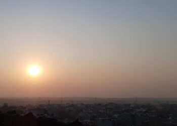 और शाम ढल गई,,,,,,,