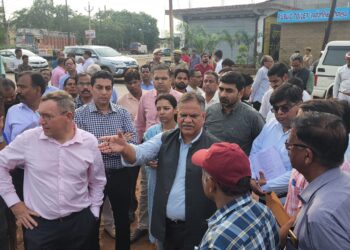 औद्योगिक विकास आयुक्त ने किया कोसी कोटवन औद्योगिक क्षेत्र में ऑक्सीजन प्लांट का  निरीक्षण