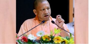 यूपी के आगे सब नतमस्तक,गरीबी उन्मूलन-शेयर बाजार निवेश में सबको पछाड़ा बैंकों और पर्यटकों की पहली पसंद बना यूपी