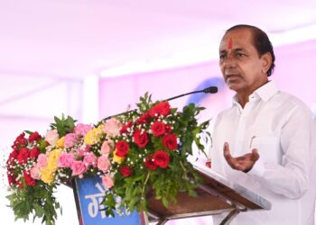 केसीआर ने कवि अन्नाभाउ साठे को भारत रत्न देने प्रधानमंत्री को किया आग्रह