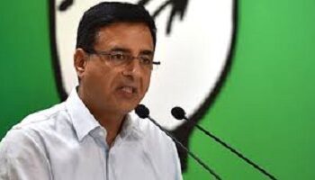 संविधान की धज्जियाँ उड़ाते कांग्रेसी नेता रणदीप सुरजेवाला